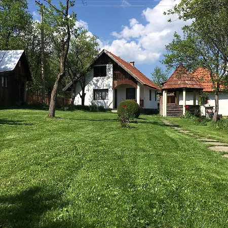 Seosko Domacinstvo Lazovic